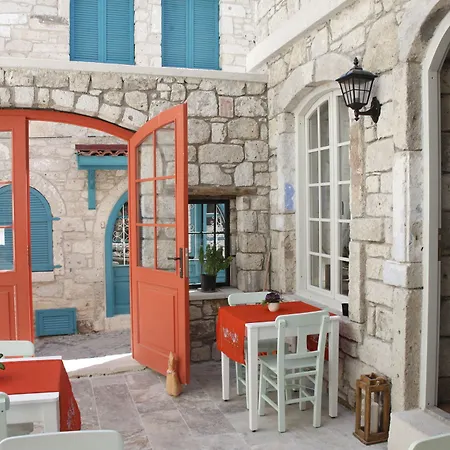 Senice Alaçatı